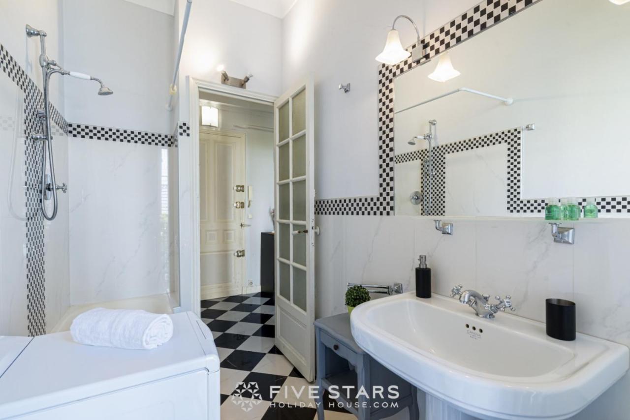 Studio 53 Five Stars Holiday House Appartamento Nizza Esterno foto